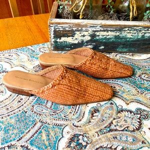 Massimo Rebicchi Italian Leather woven natural mule leather sole 37EU 6.5 US